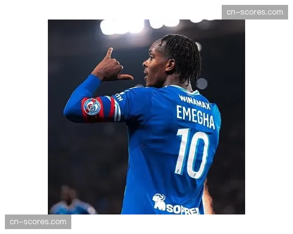 全场结束：斯特拉斯堡3-2逆转图卢兹，三次进球均源于右路